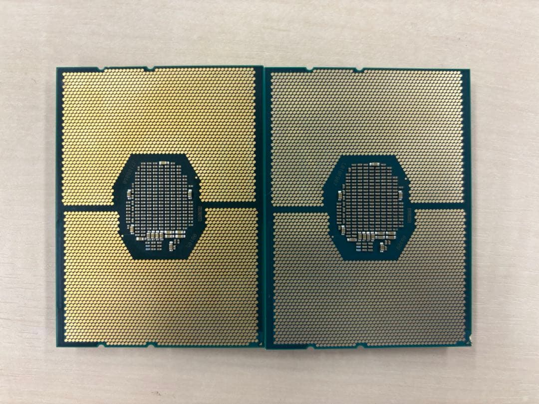 Xeon Platinum 8175M 24コア 48スレッド 2基
