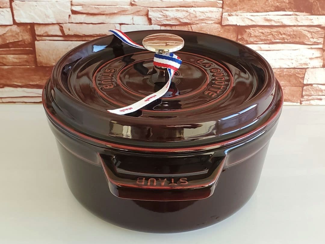 【美品/値下げ】staub ピコ・ココット ラウンド 　22㎝　ストウブ