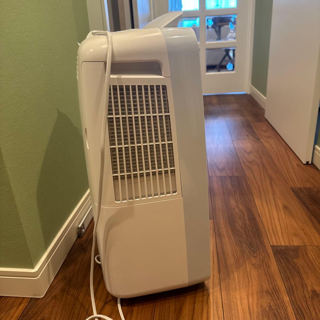 SHARP 除湿機　ワンシーズンの使用 CM-P100-W