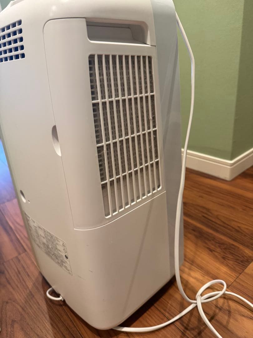 SHARP 除湿機　ワンシーズンの使用 CM-P100-W