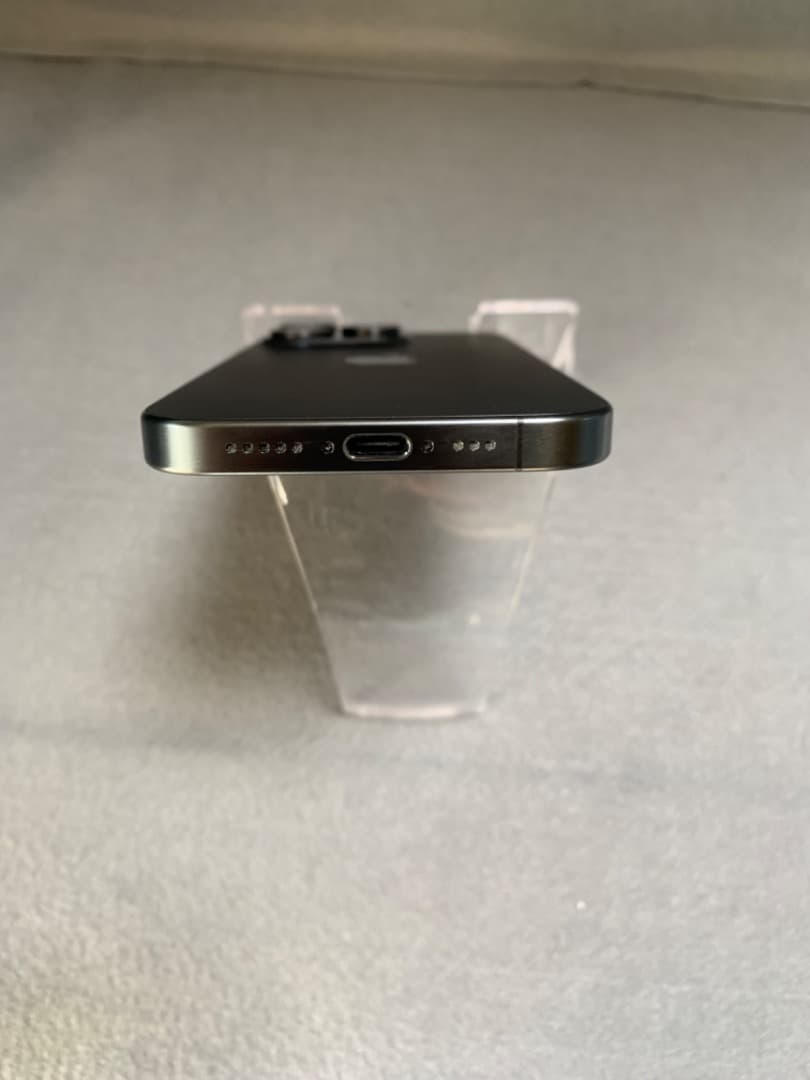 超美品 海外版 SIMフリー iPhone15 Pro 512GB