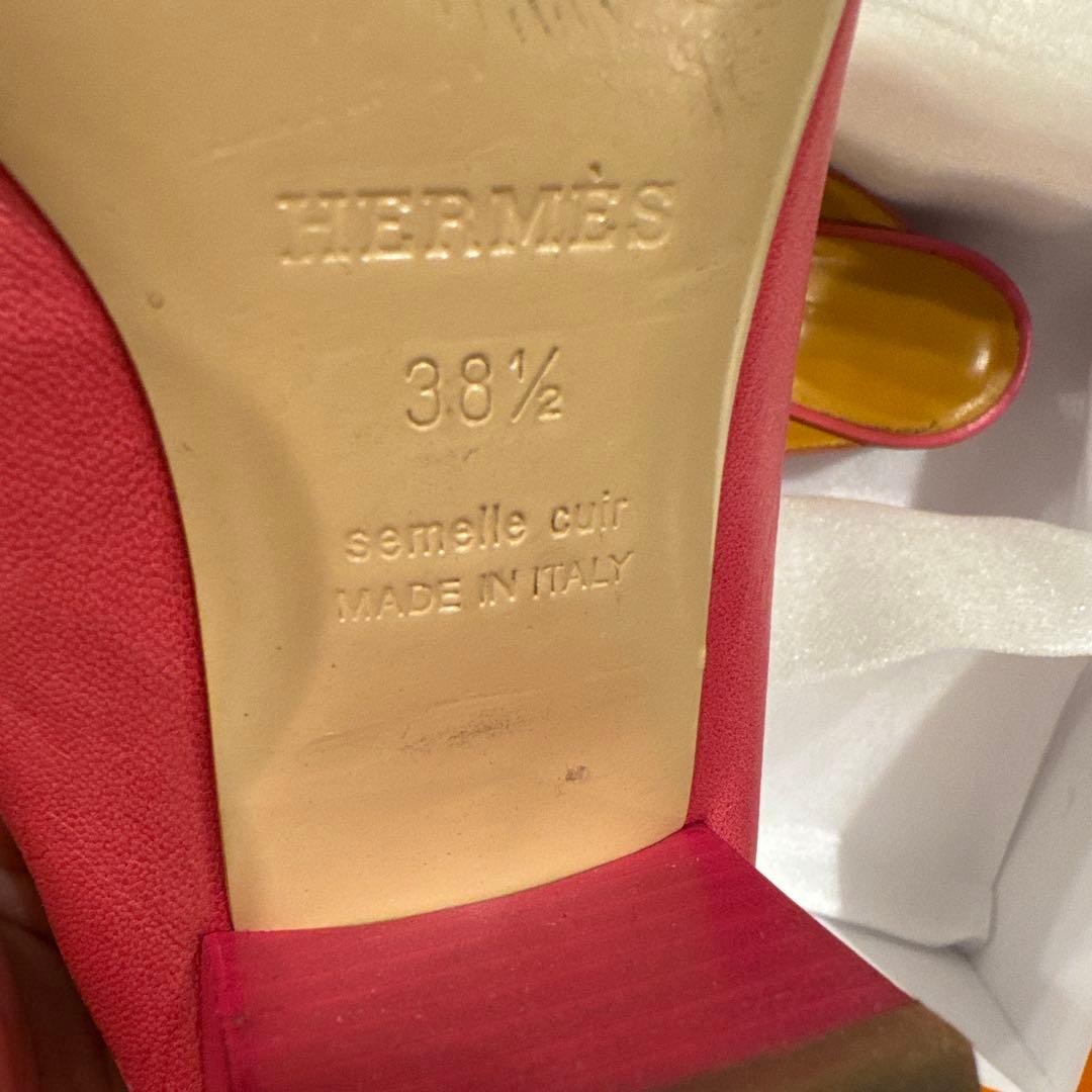 HERMES フリンジ付き赤ローファー