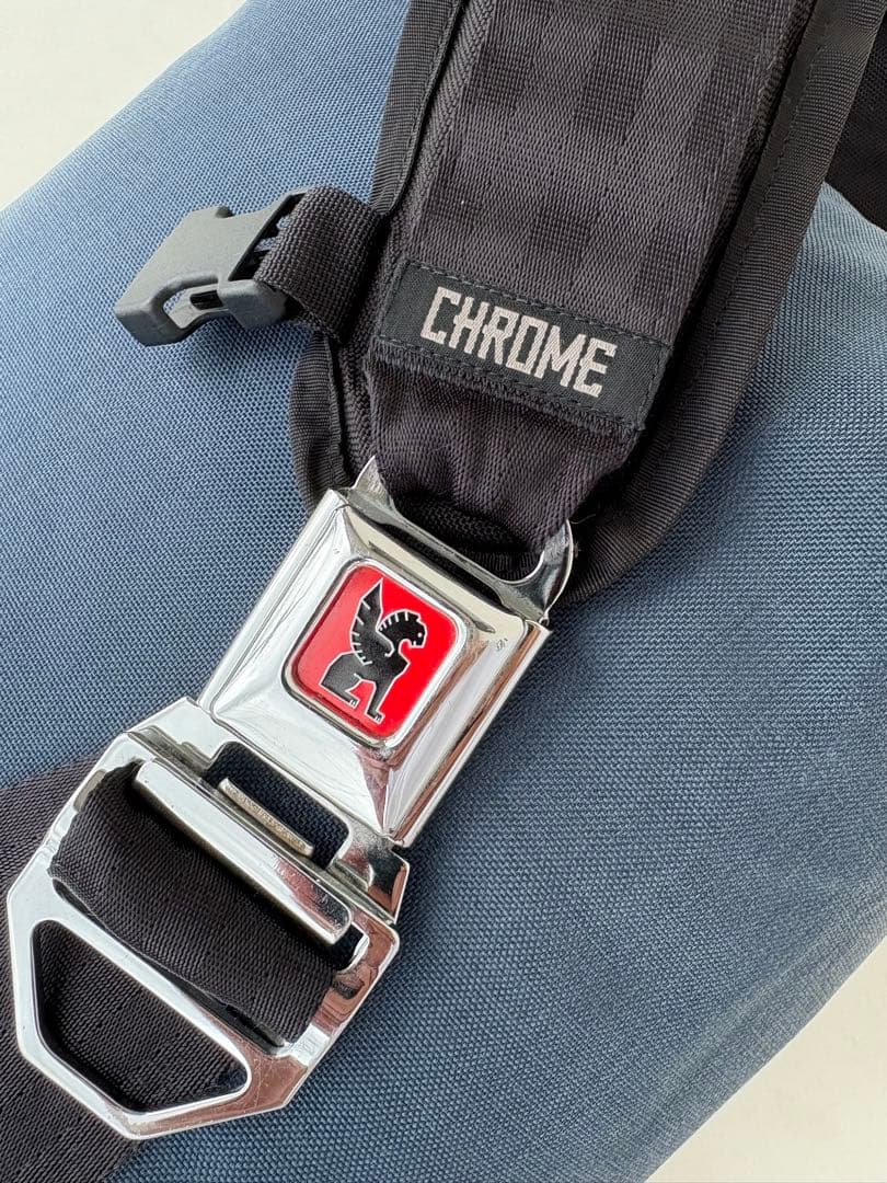 アクセサリー -CHROME- REFLECT MESSENGER BAG