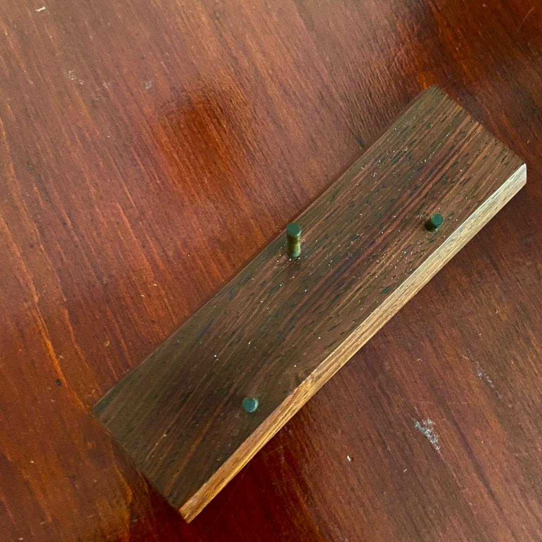 ケンタ、イヌイット民芸品、セイウチ牙の置物、シャチ図案