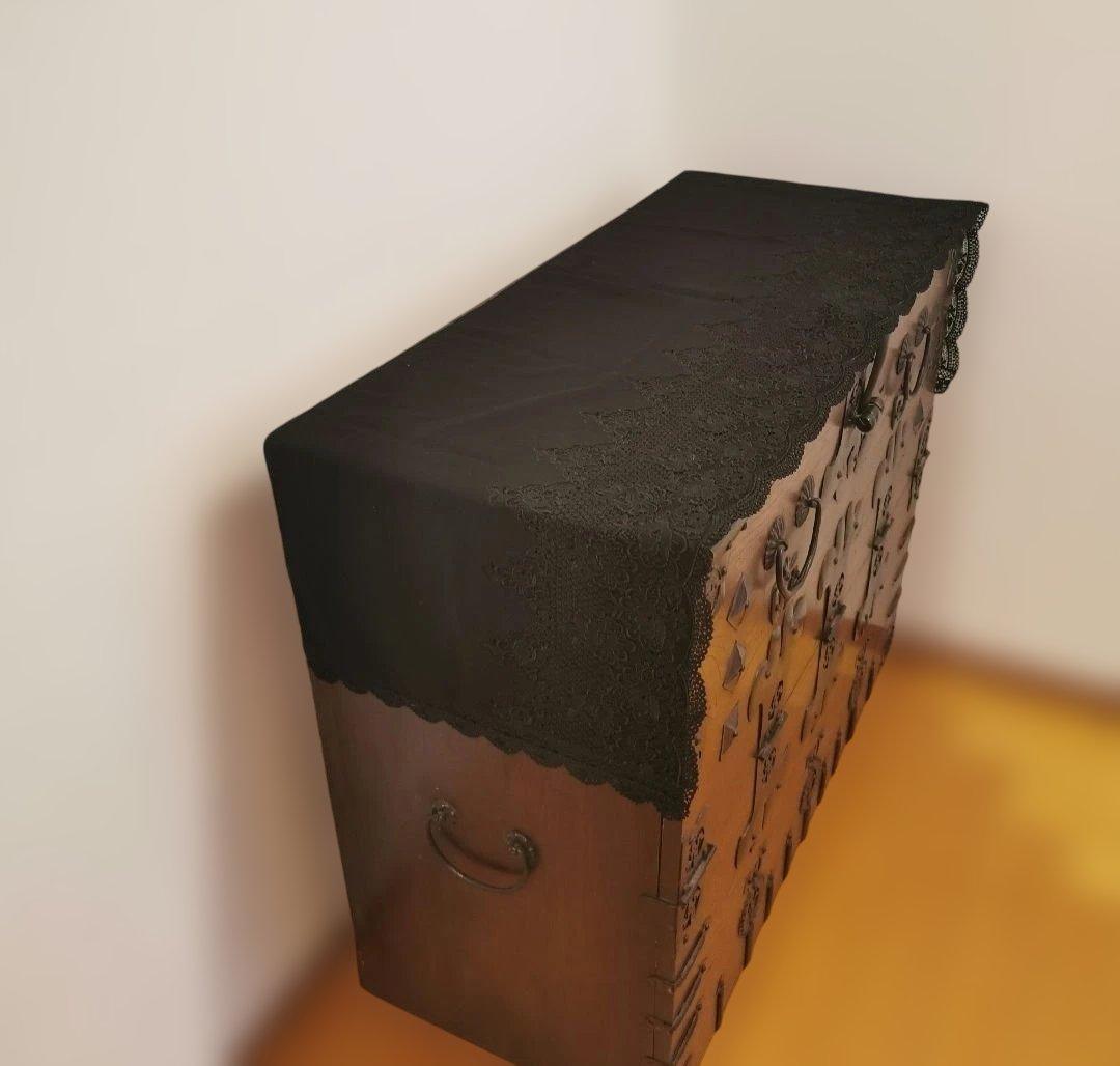 WAKO ブラック レースエッジ テーブルランナー