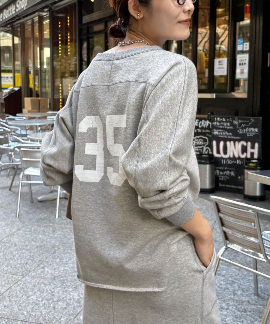 doudouナンバーリング裏起毛プルオーバー　スカート　セットアップ