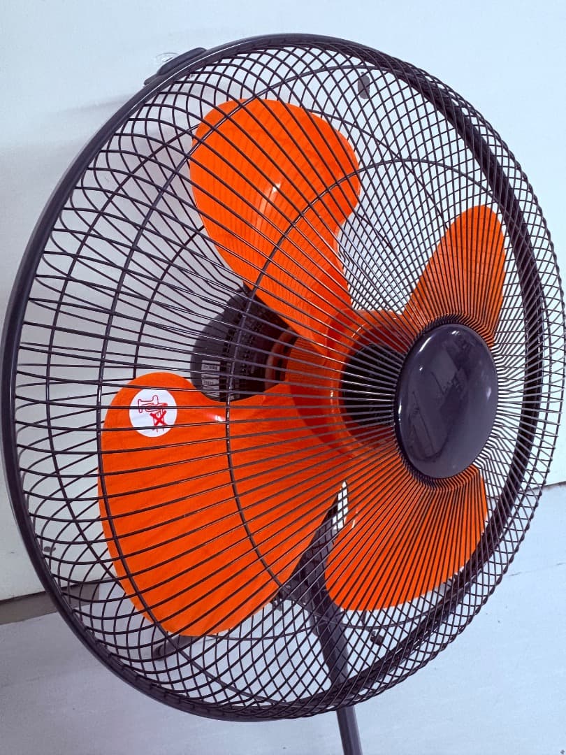 業務用大型扇風機 45cm 三脚型 2台セット（使用少・内側サビあり）
