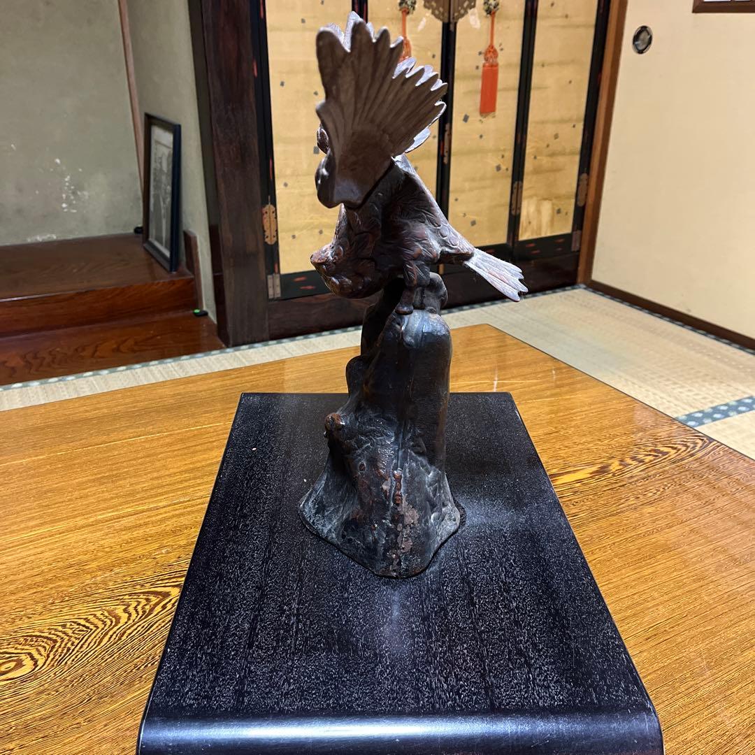 高岡銅器　鷹　置き物