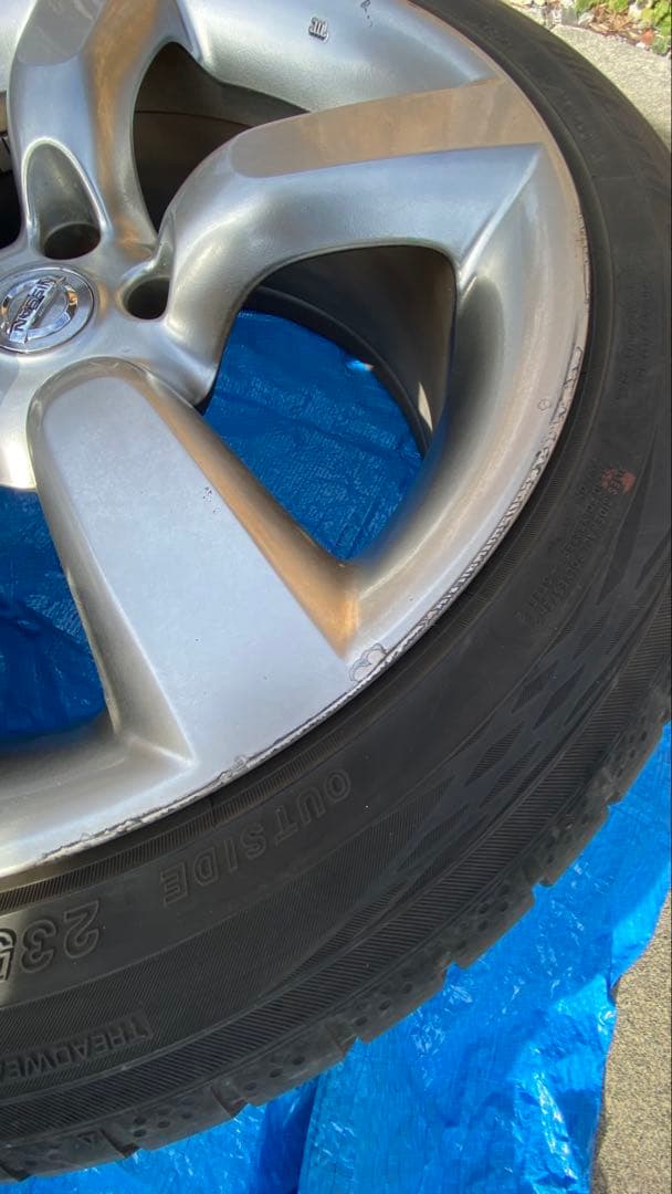 Z33後期純正18インチホイールセット タイヤ付き　リアサイズ4本