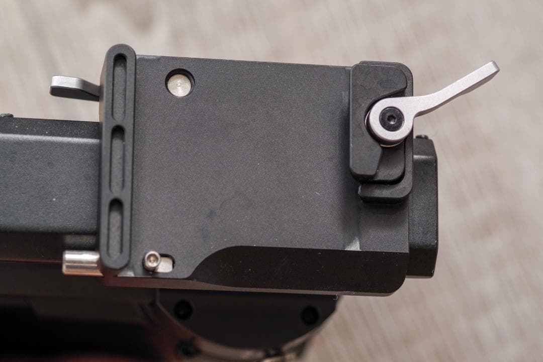 DJI RSC2 ジンバル　延長用グリップ破損あり