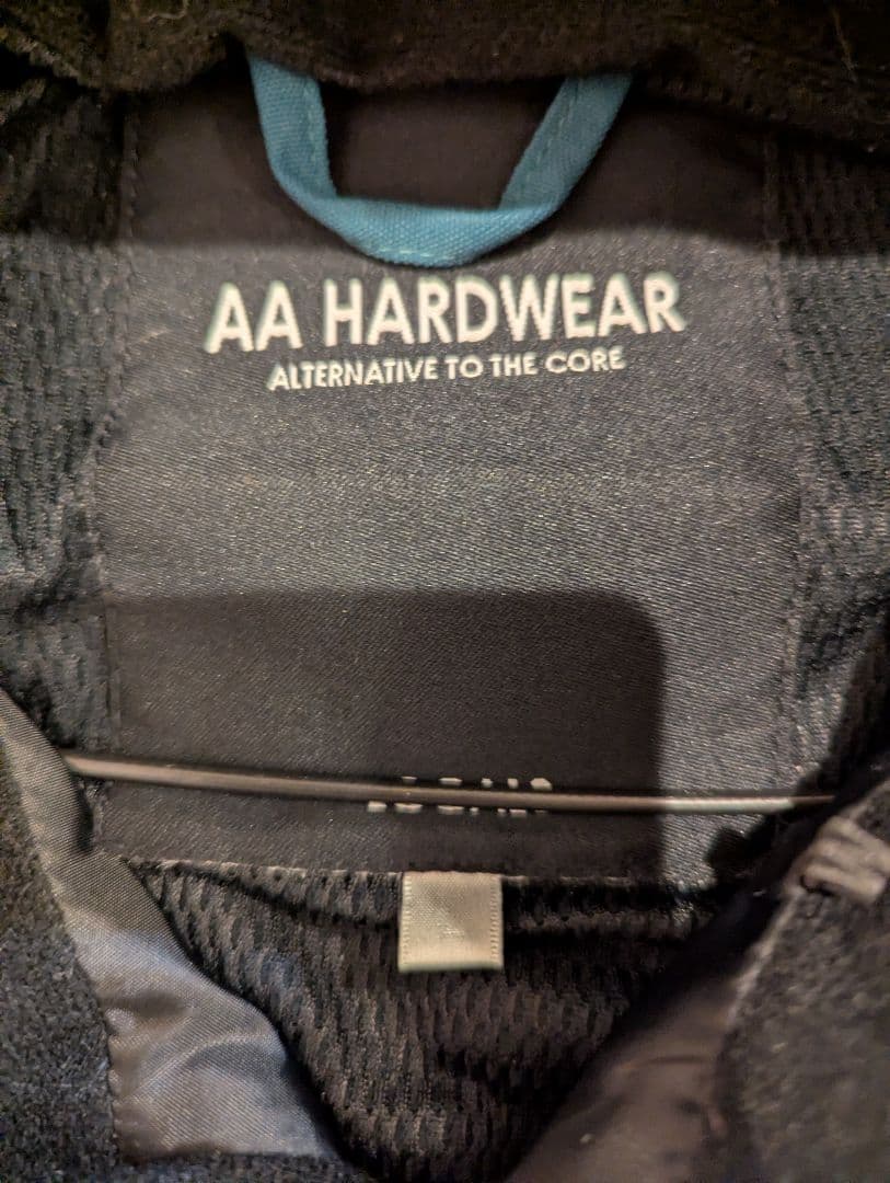 スノーボードウェア　AAHARDWARE　ダブルエー　プルオーバーパーカー