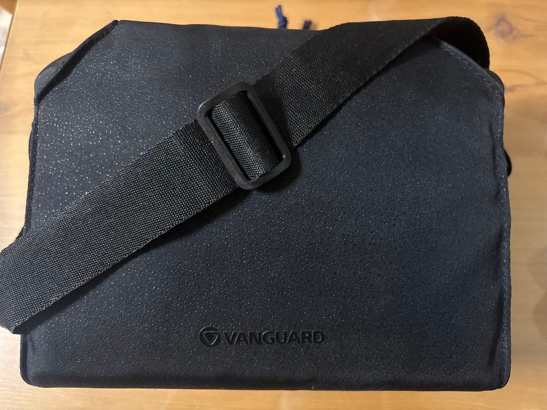 M*i様 【極美品】Canon EOS Kiss M ダブルズームキット ホワイ