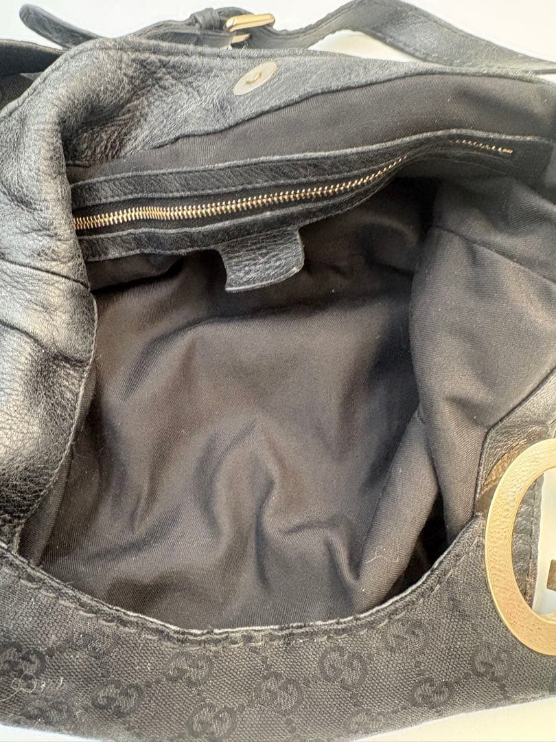 GUCCI GGキャンバス Gチャーム ショルダーバッグ 黒