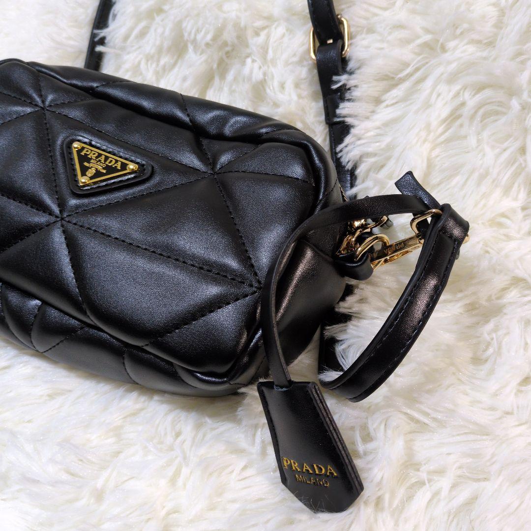 PRADA ブラック キルティング ショルダーバッグミニ