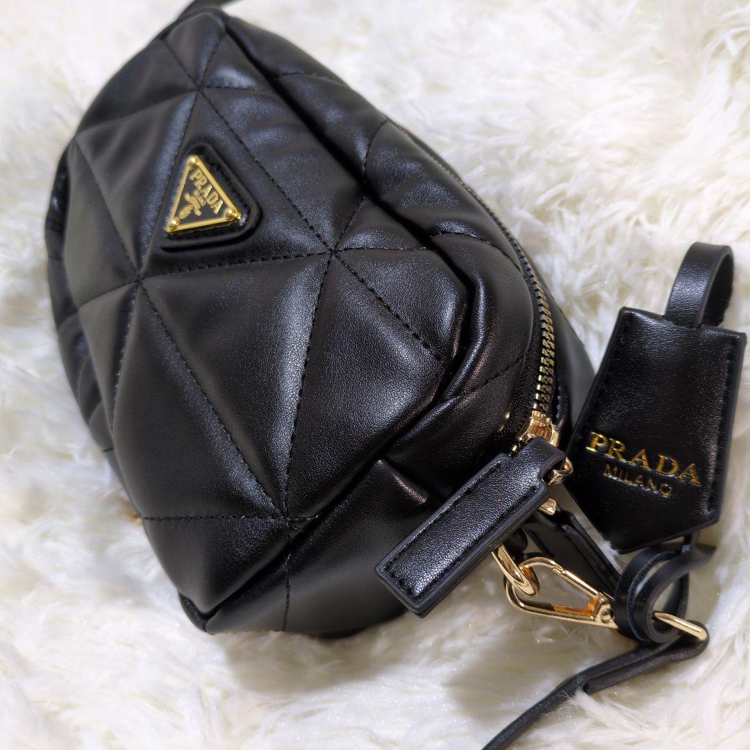 PRADA ブラック キルティング ショルダーバッグミニ