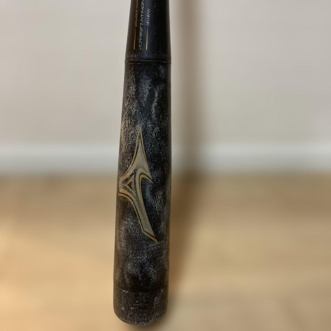 BEYOND MAX LEGACY軟式バット80cm ブラック/ブルー　ケース付