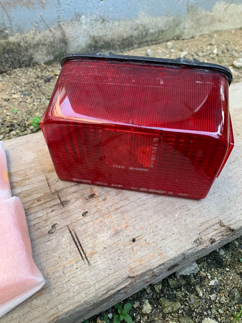 xj400純正テールウィンカーレンズ