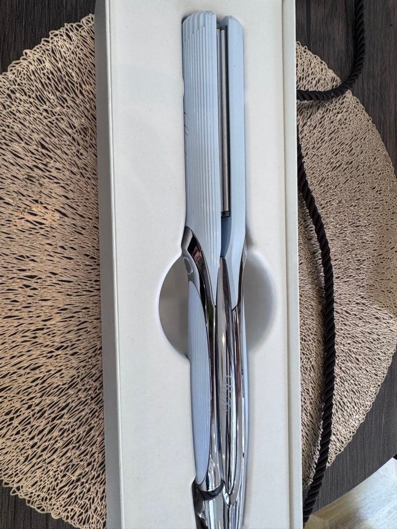 ReFa ストレートヘアアイロン ホワイト　2025年購入