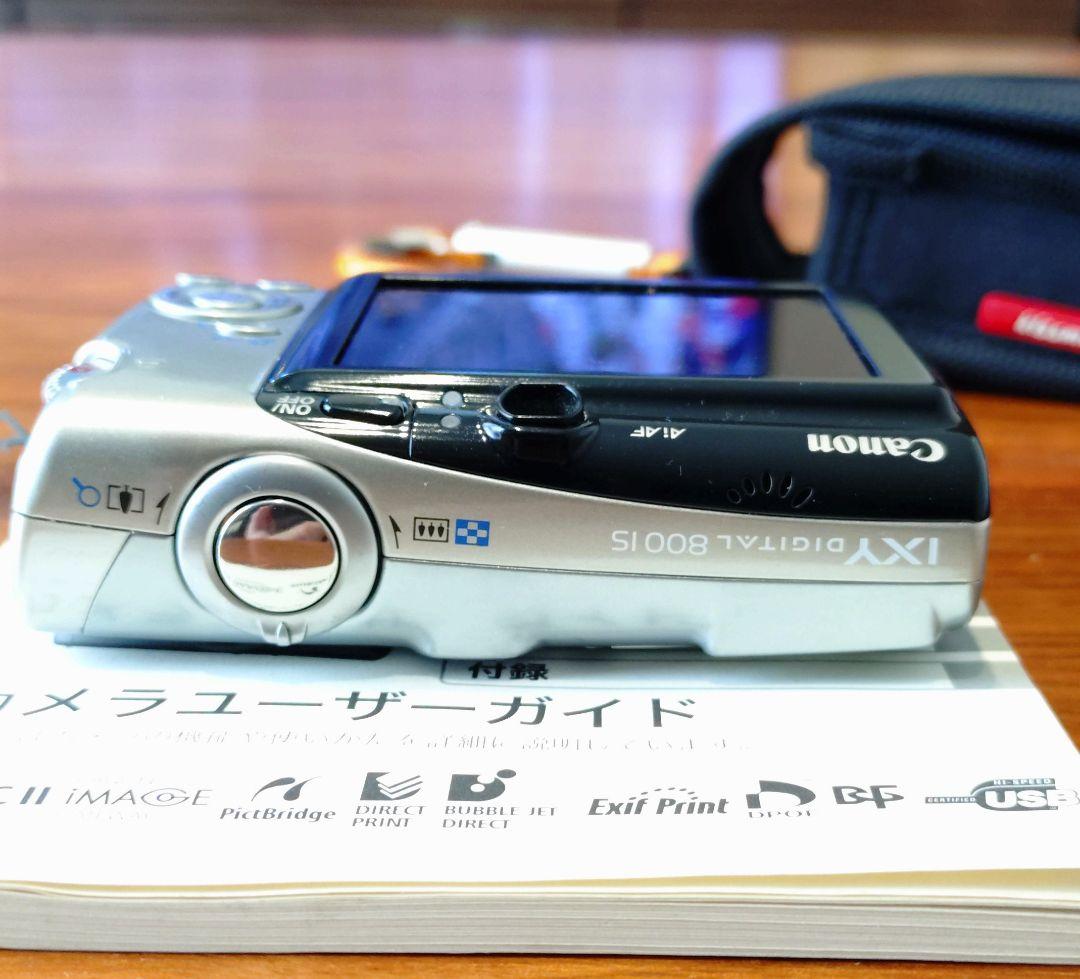 Canon IXY DIGITAL 800 IS 本体と付属品