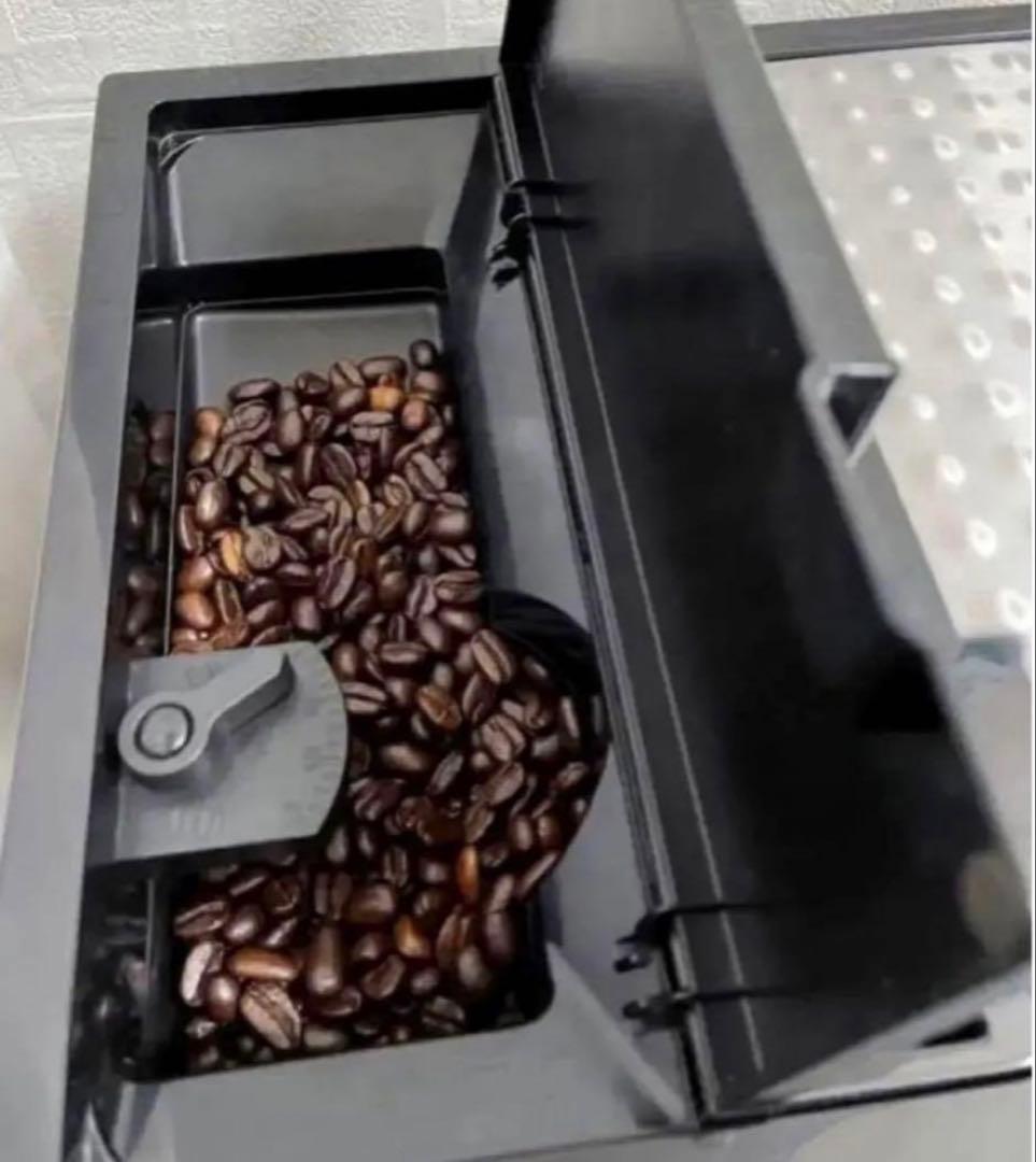 美品 デロンギ全自動エクスプレッソマシン　ESAM5500MH厨房機器 業務用。