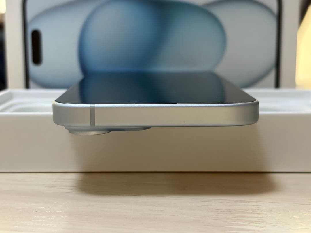 【美品】iPhone 15 128GB ブルーSIMフリー