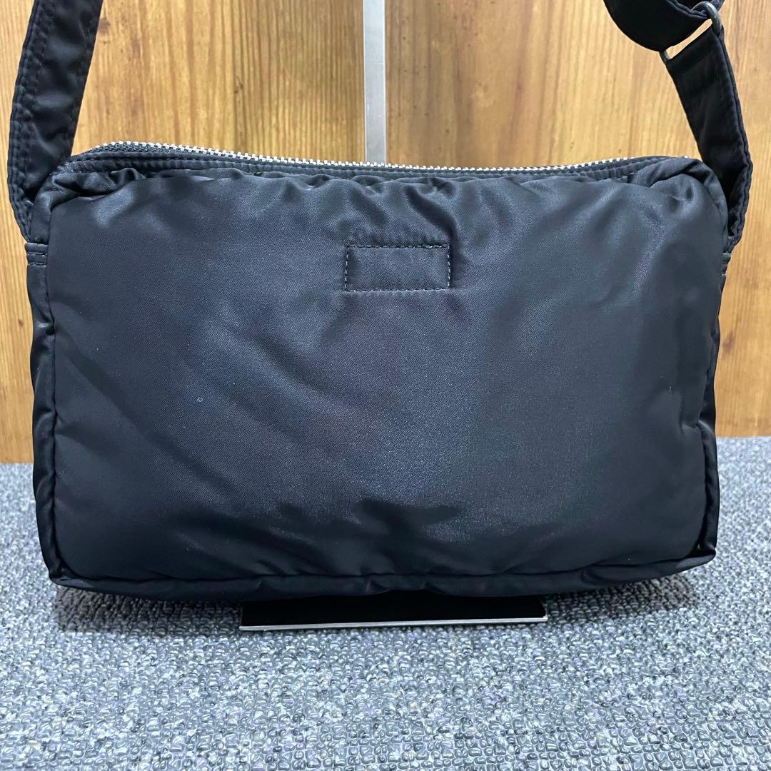 美品 廃盤品✨ PORTER タンカー ２層 ブラック ショルダーバッグ