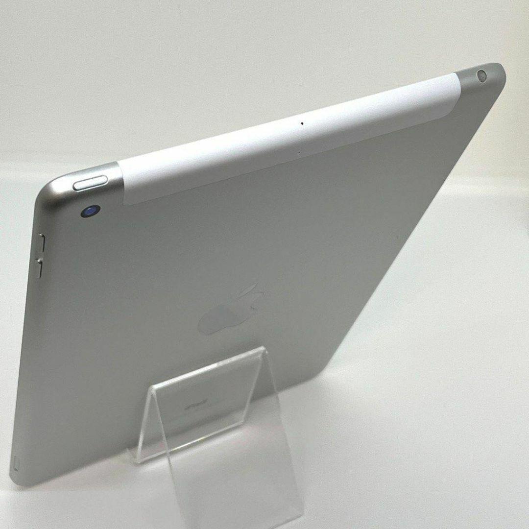 極美品 iPad 第6世代 32GB docomo SIMフリー 9.7インチ㉛