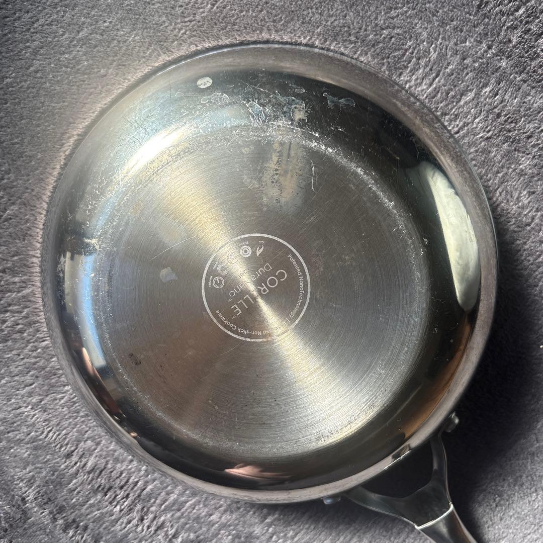 コレール フライパン　20cm、26cm深型