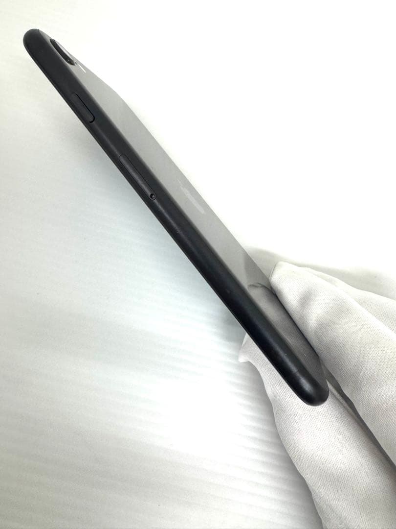 iPhone SE 第2世代 ブラック SIMフリー 128GB