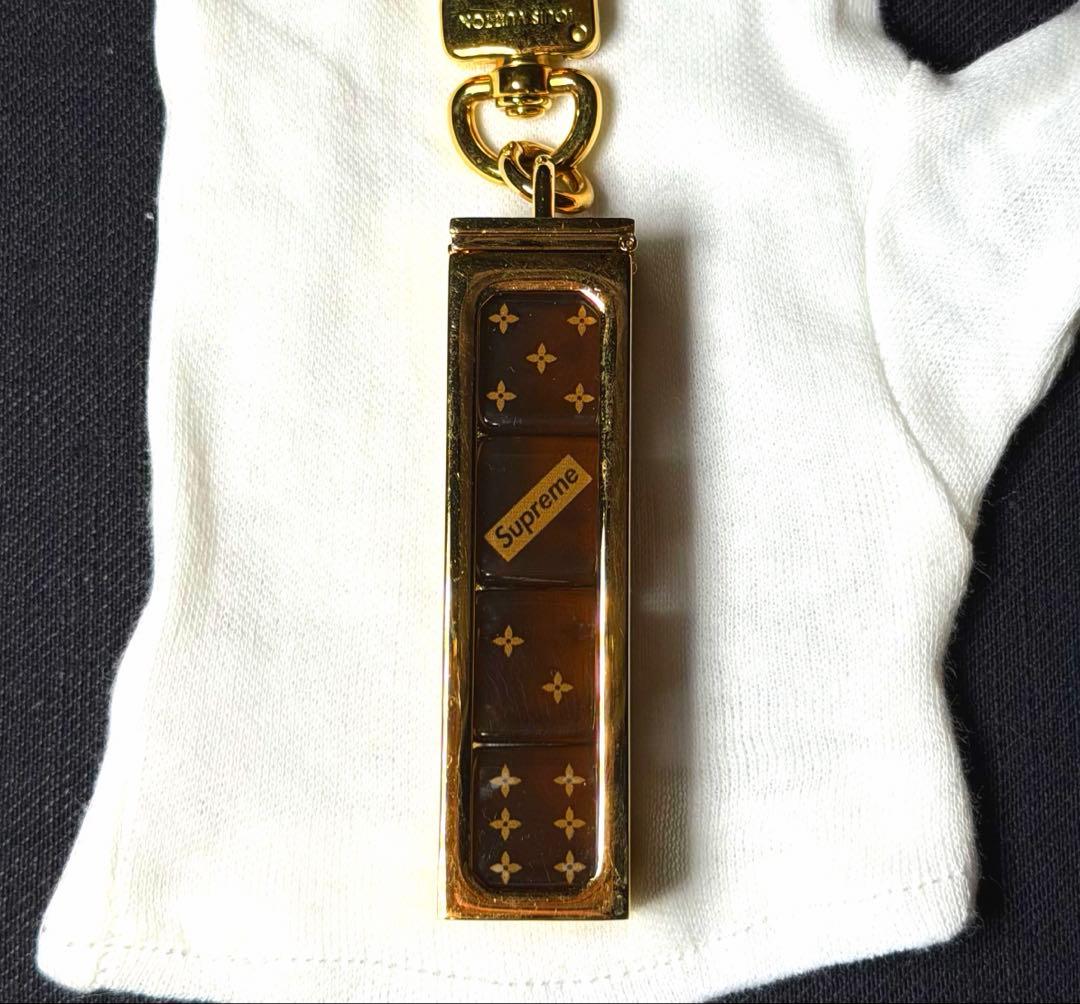 Louis Vuitton ✗ SUPREME コラボ ダイス キーホルダー