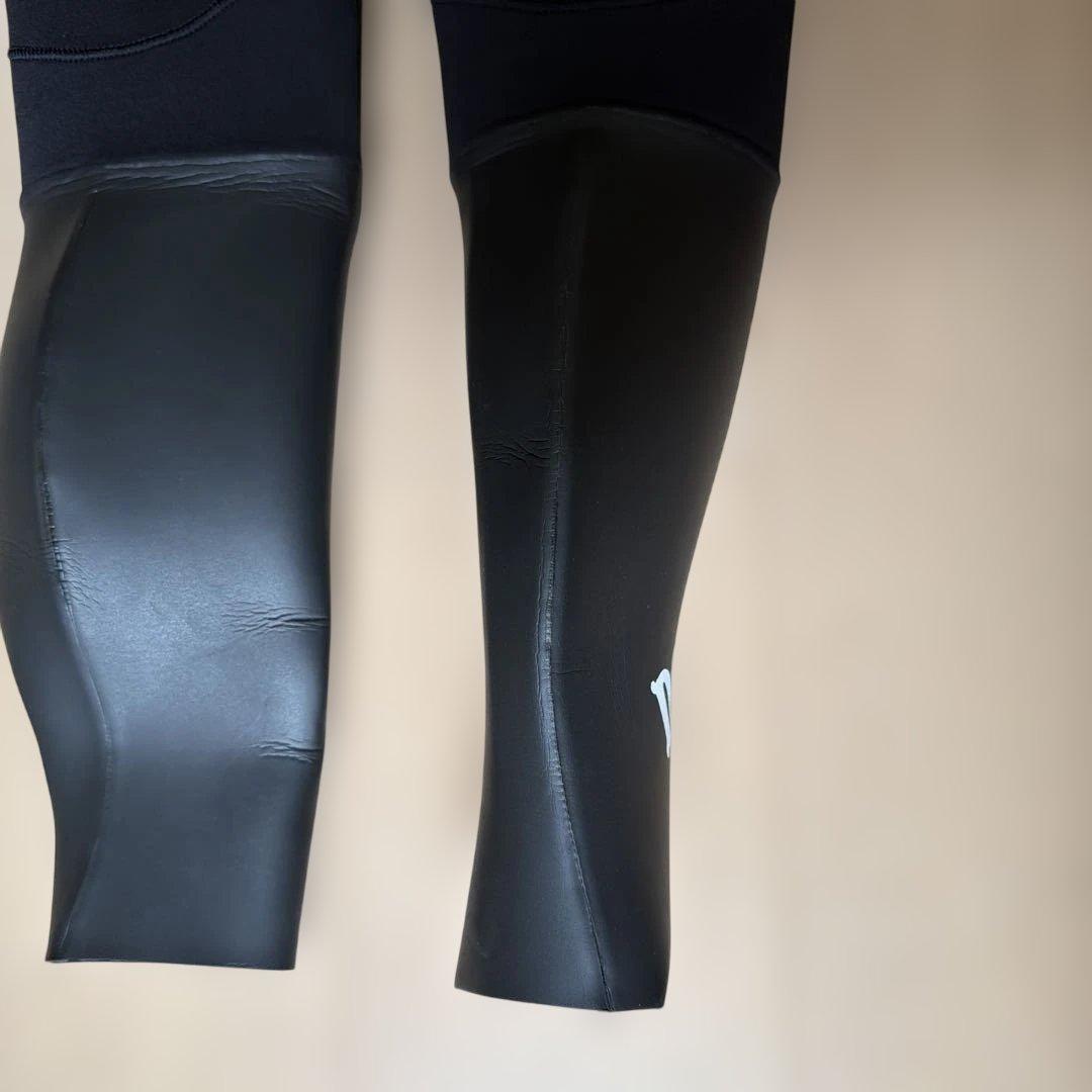 【美品】noise ノイズ ウエットスーツ 3ミリ フルスーツ ボーイズ