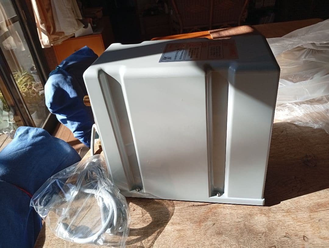 給湯加圧器　shc 1511b2　三相電機株式会社