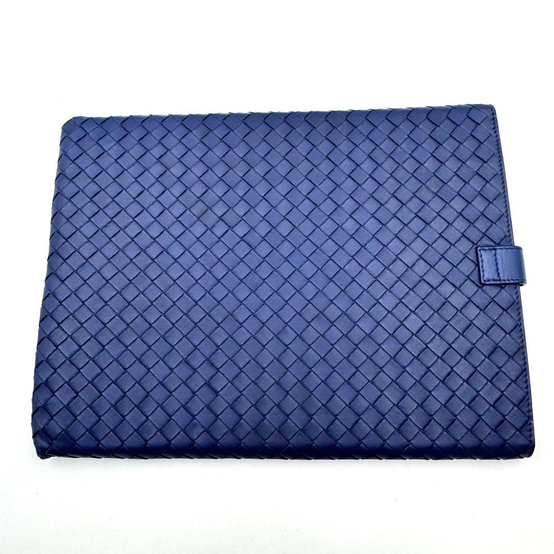 美品✨BOTTEGA VENETA iPadケース　ネイビー　レザー