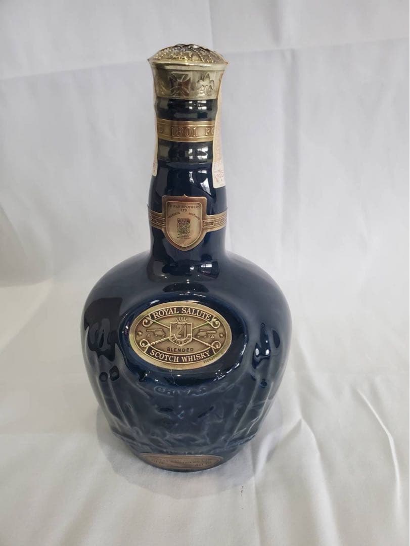 ロイヤルサルート 21年 スコッチウイスキー CHIVAS REGAL 布袋付