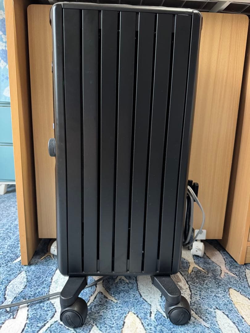 De'Longhi 電気ヒーター ゼロ風暖房 節電 リモコン付き 6-8畳