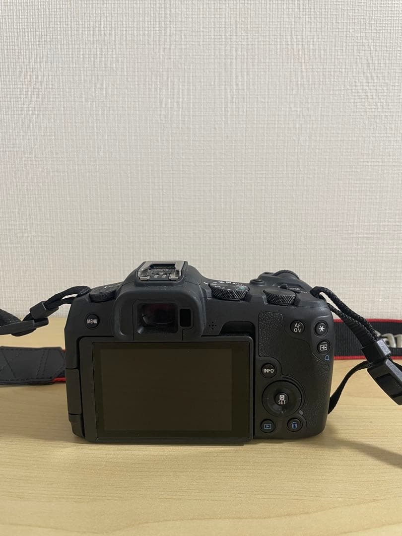 最終値下げ‼️Canon EOS R8 ボディ 美品 完動品 フルサイズ
