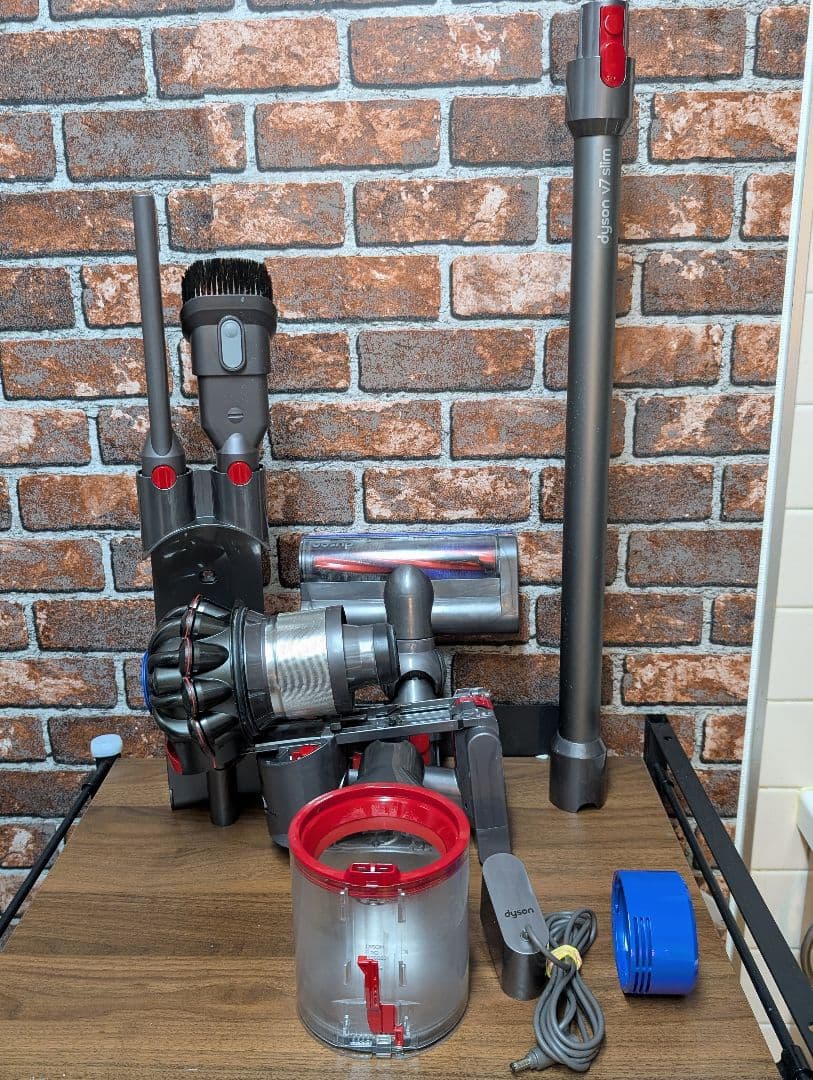 ダイソン掃除機 コードレス Dyson V7 Slim SV11