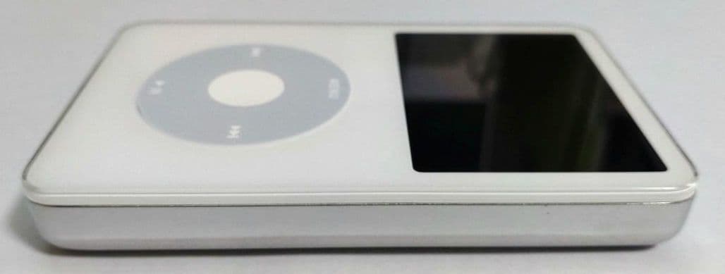 [美品] Apple iPod 第5世代 A1136 60GB ホワイト