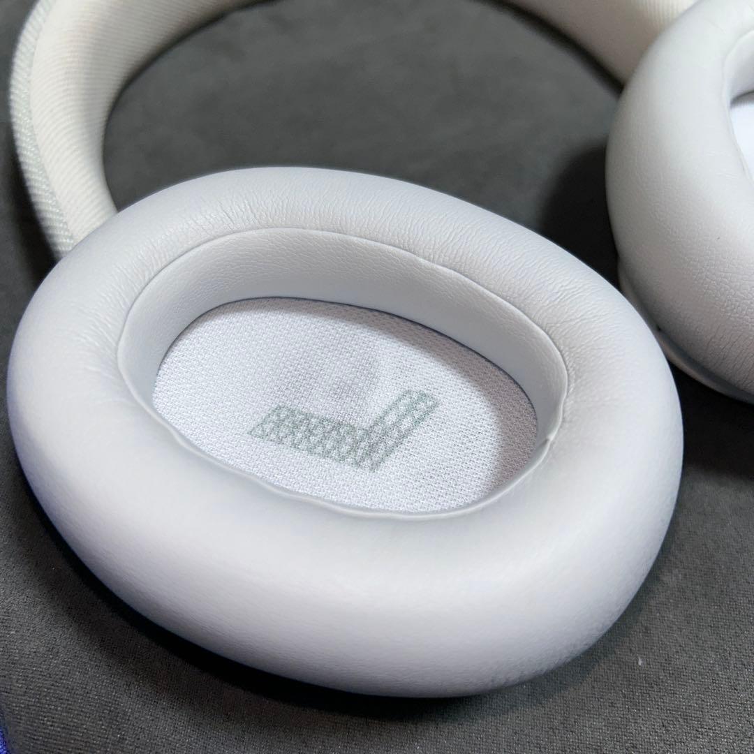 JBL LIVE770nc ホワイト　ワイヤレスヘッドホン