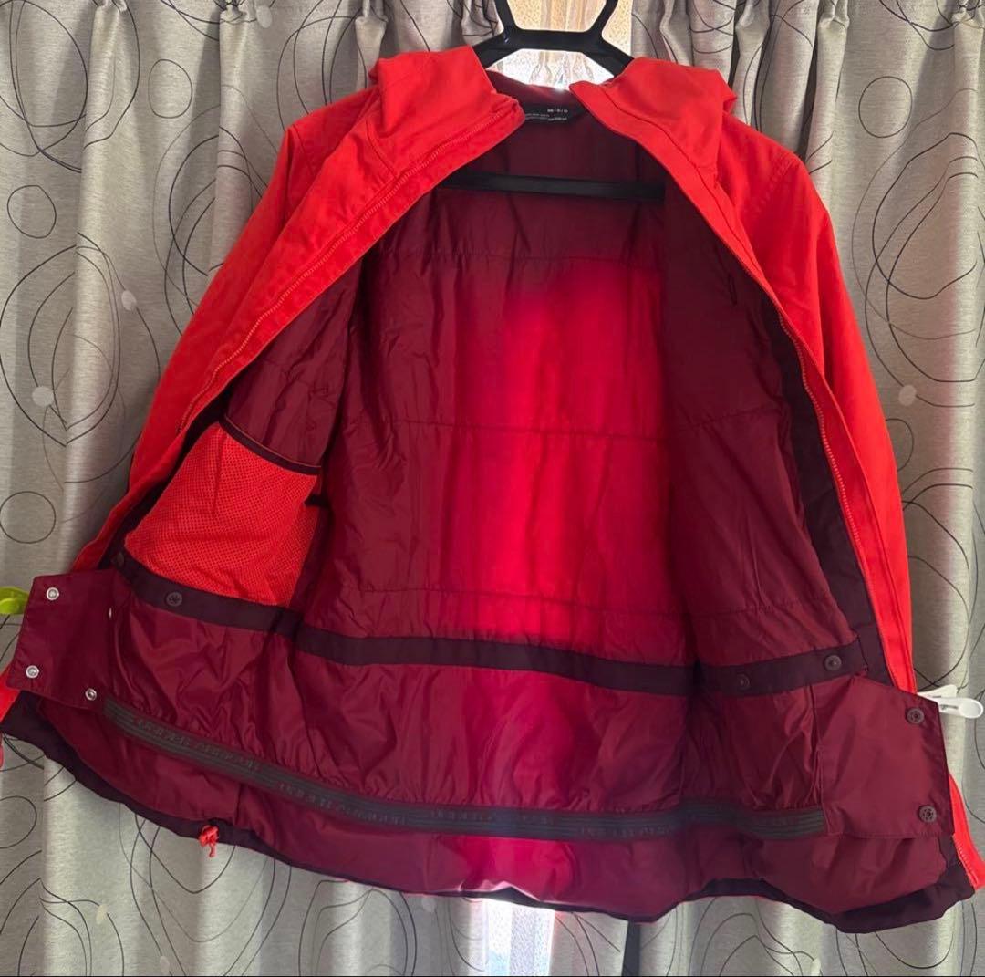 Under Armour ウィンタースポーツウェア 赤