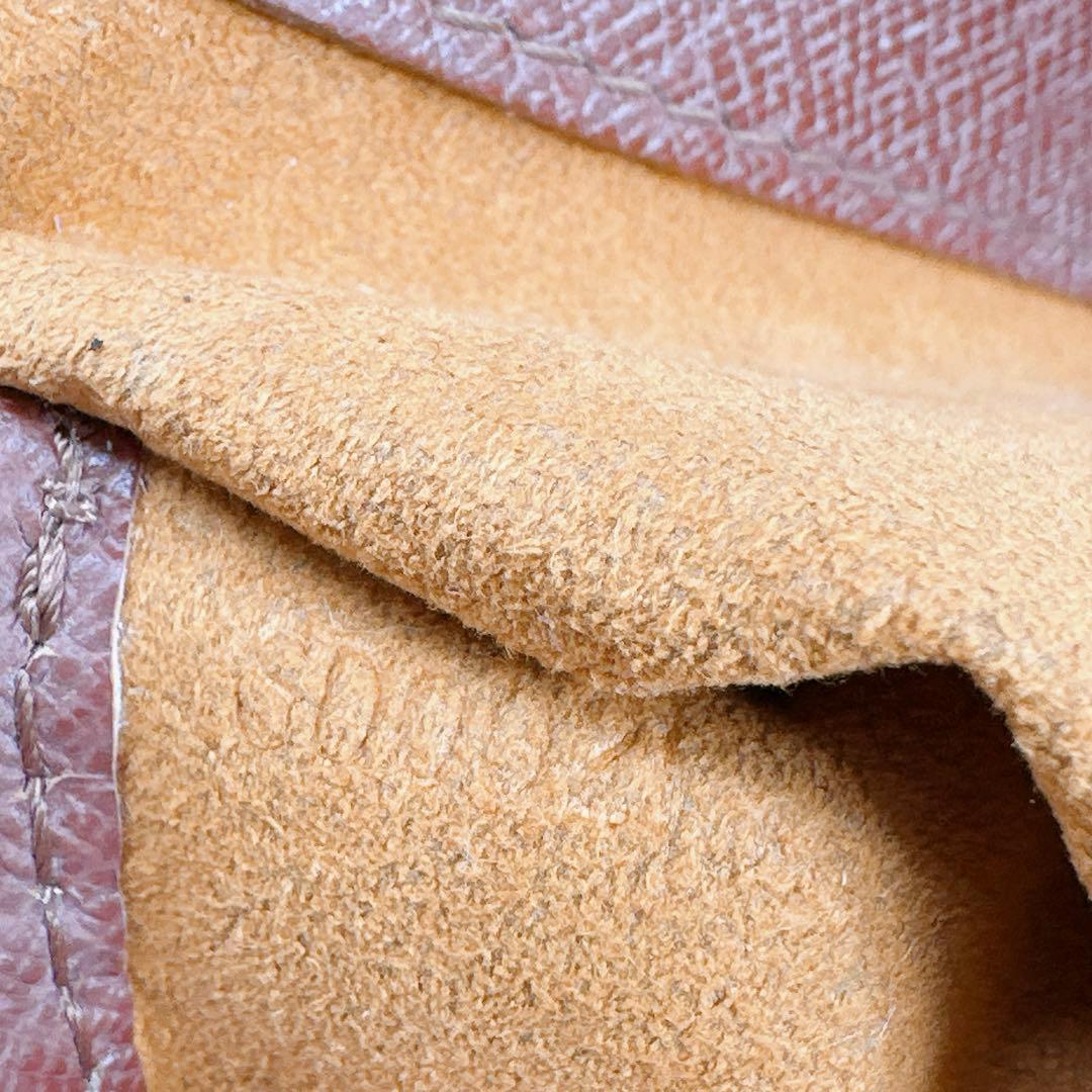 ルイヴィトン　モノグラム　ワンショルダーバッグ　ミュゼットタンゴ　ショート