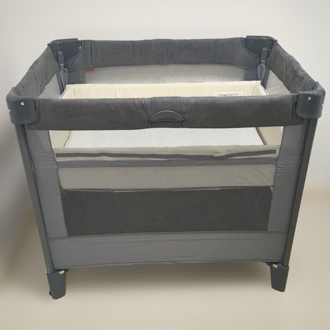 アップリカ　ココネルエアープラス　ベビーベッド　グレー　保存袋付き