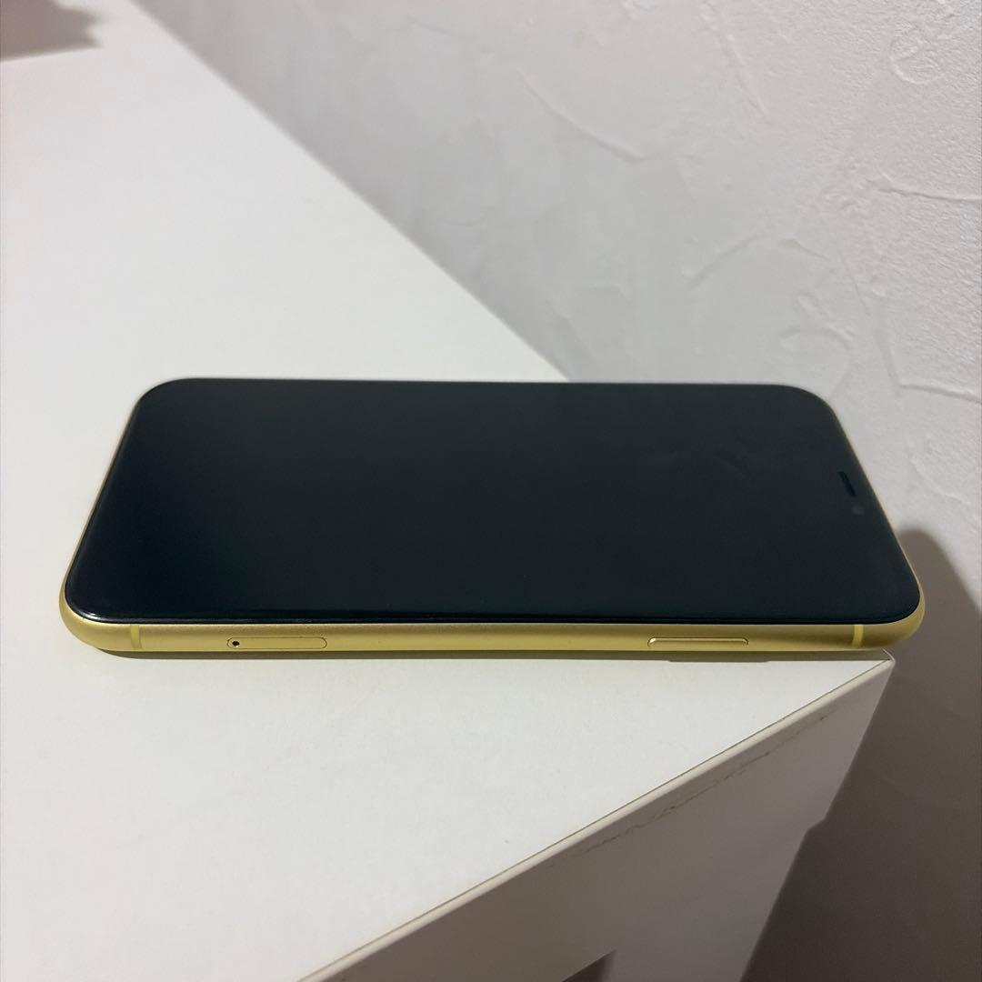 iPhone11 イエロー 64g SIMフリー