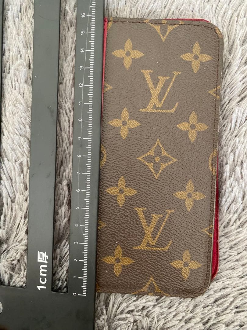 美品Louis Vuittonルイヴィトン　iPhone11ケースフォリオ手帳型