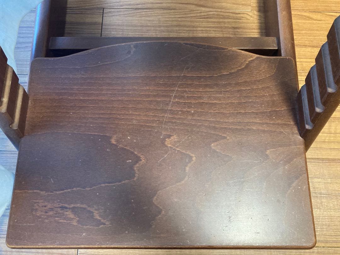 ストッケ トリップトラップ　ウォルナットブラウン　シリアルナンバー記載無し