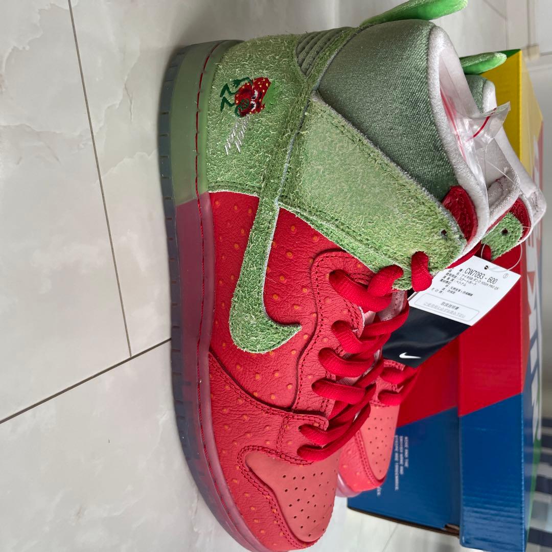 お値下げ！NIKE SB Dunk High ストロベリーコフ　レッド/グリーン