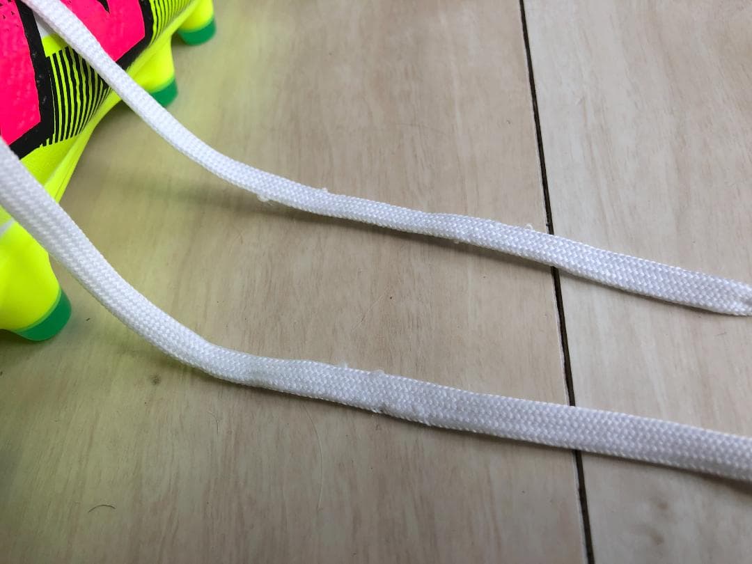 新品 ニューバランス　サッカースパイク　フューロン Furon v7