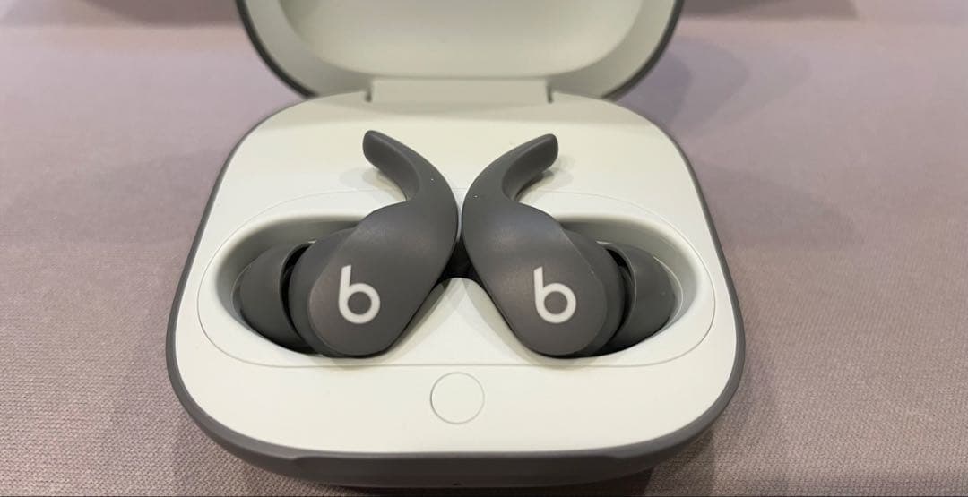 Beats Fit Pro（セージグレー）