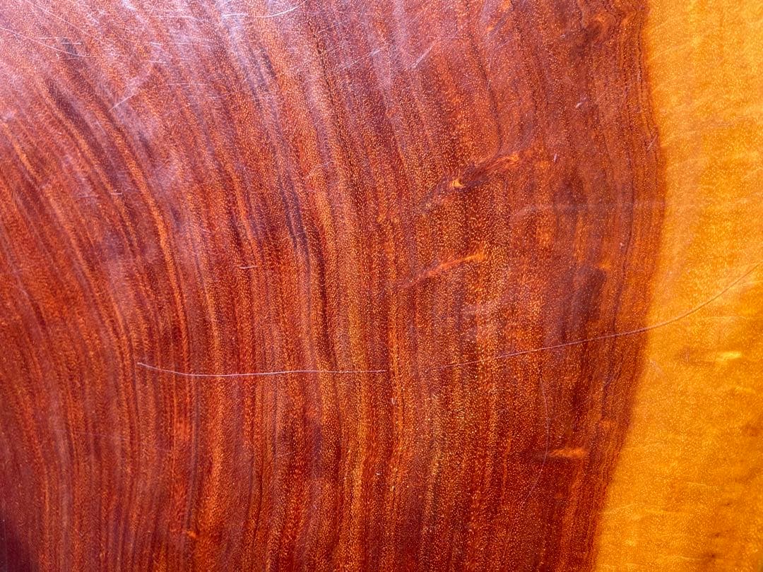 一枚板座卓 ブビンガ　テーブル　輪切り　円形木製座卓 光沢仕上げ