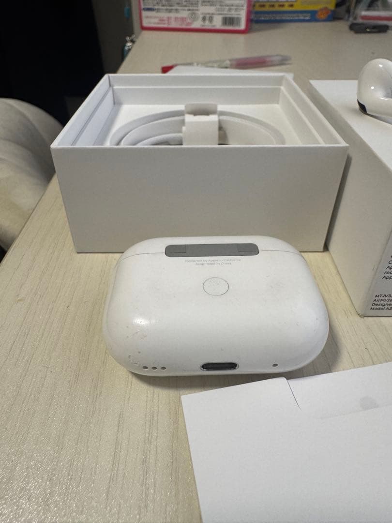 Apple AirPods 本体 ホワイト 充電ケース付き